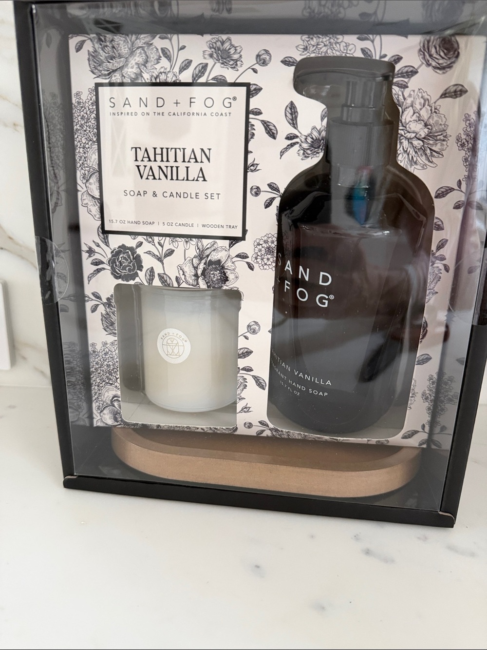 SAND + FOG Tahitian Vanilla Soap & Candle Set - White & Brown